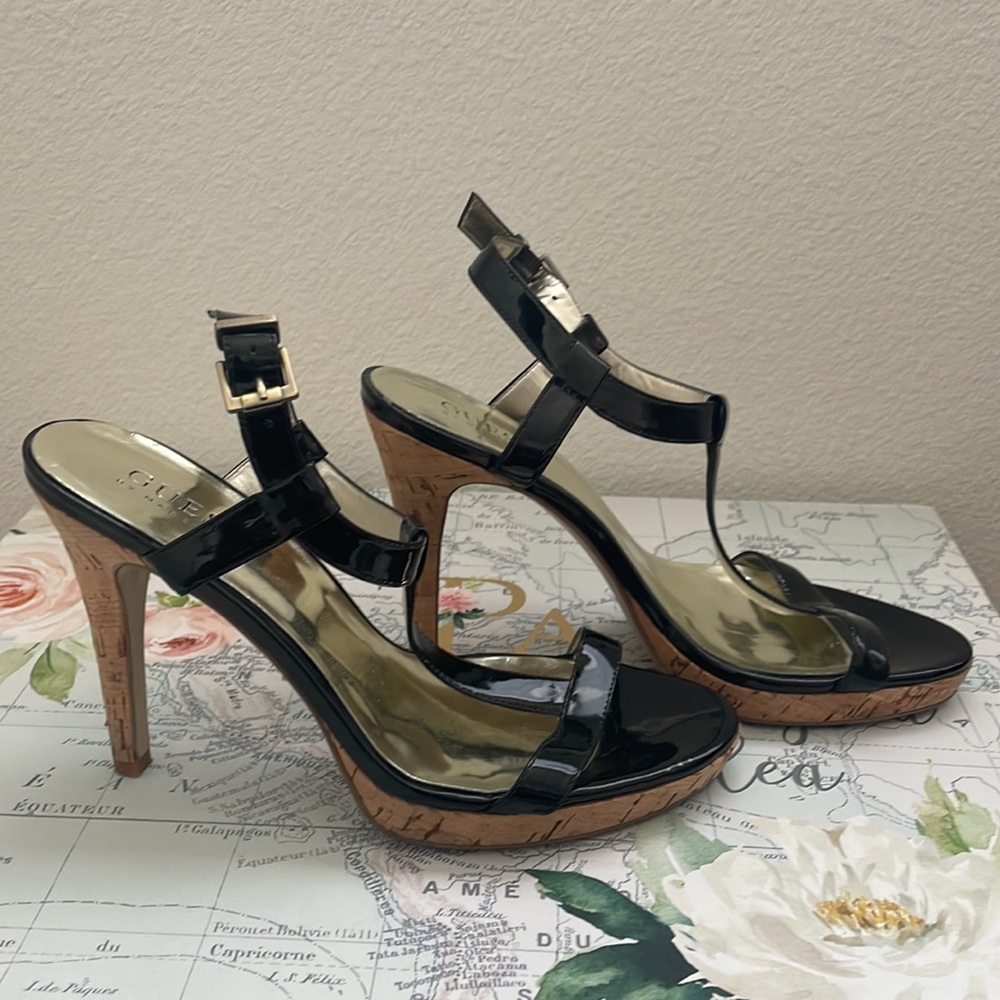 Pre-owned Guess by Marciano Black high heels. Size 6. - Picture 4 of 6